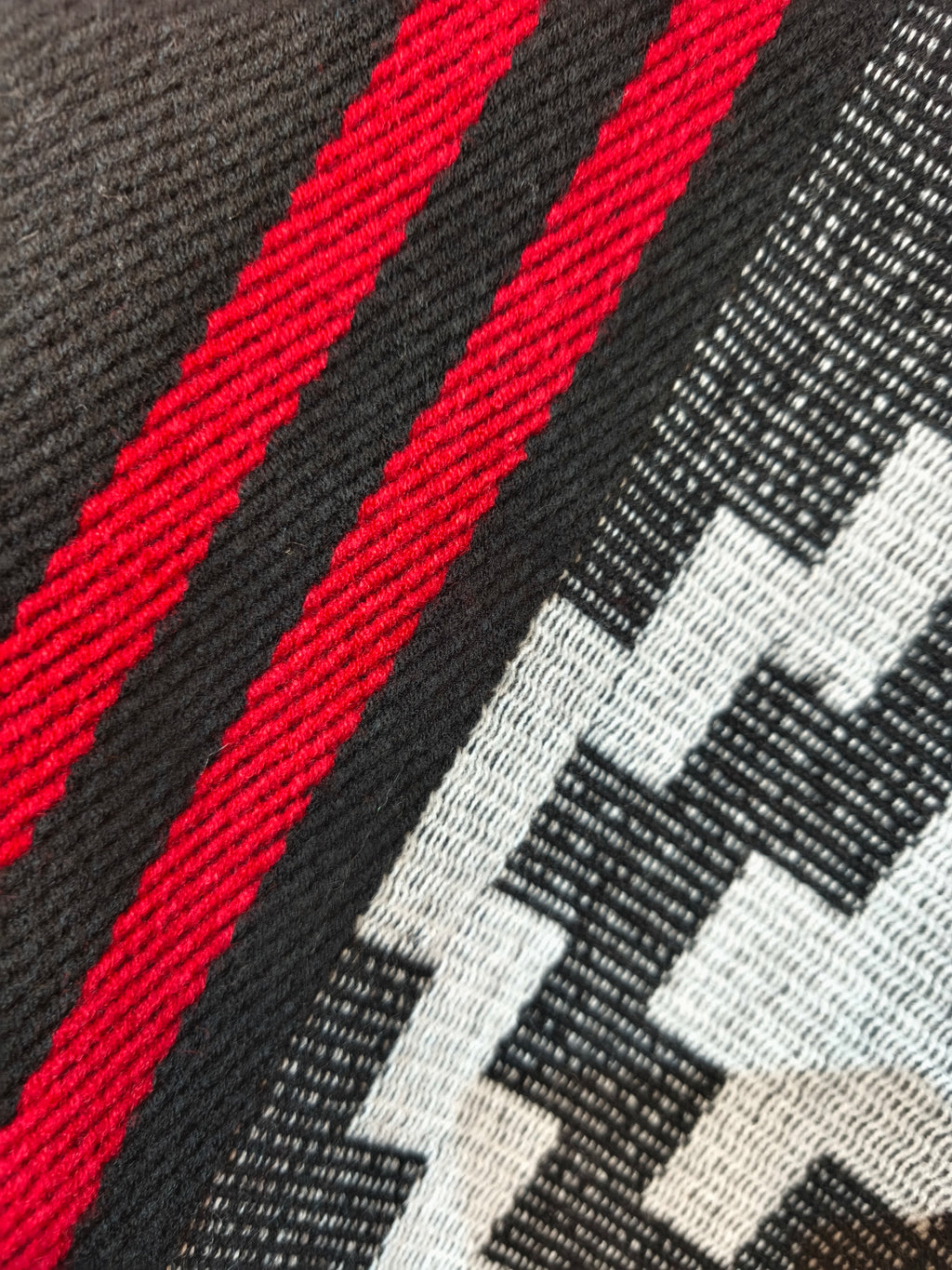 Poncho araucano (disponible en varios colores)