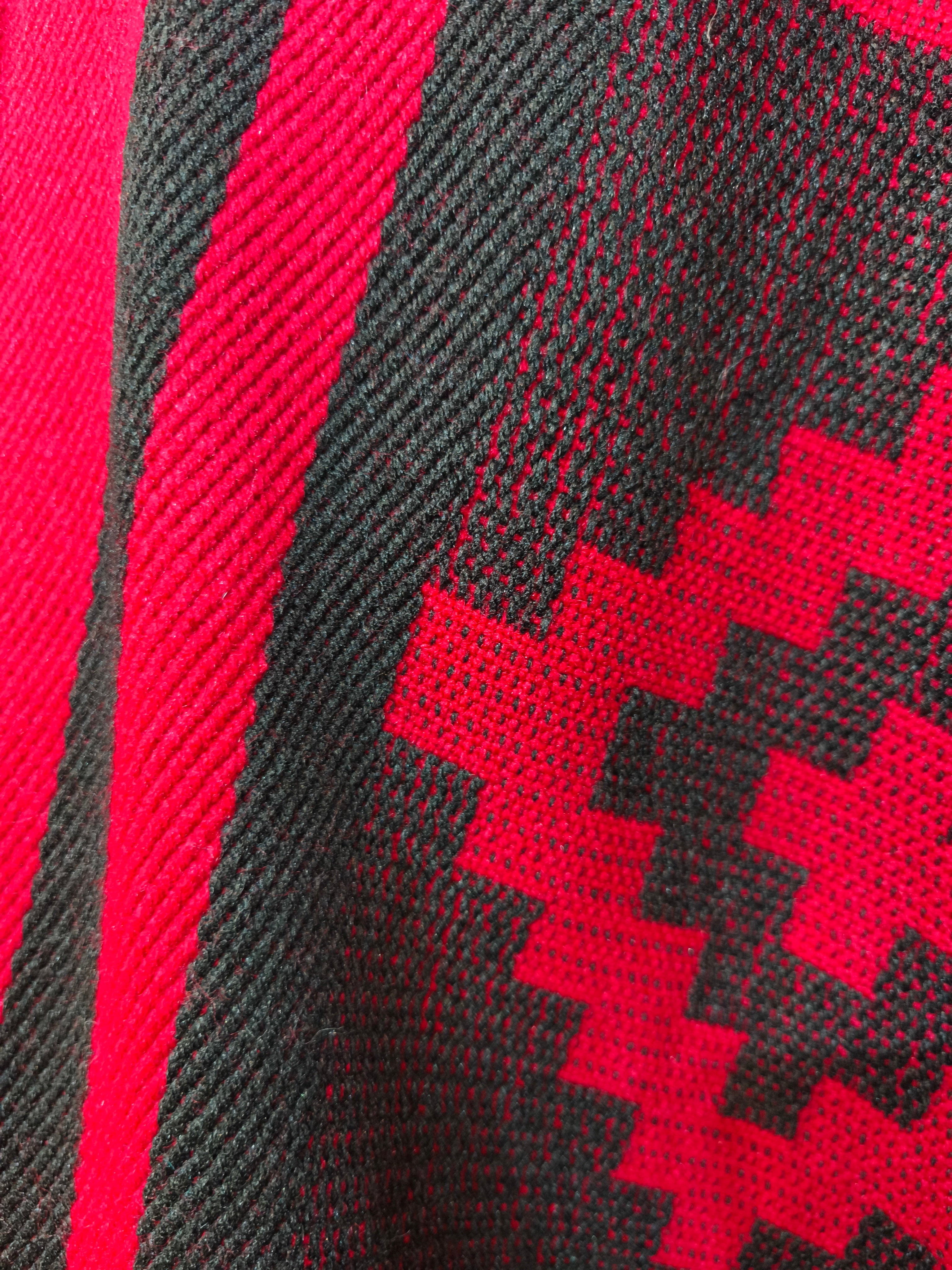 Poncho Kelü - Colección mapuche