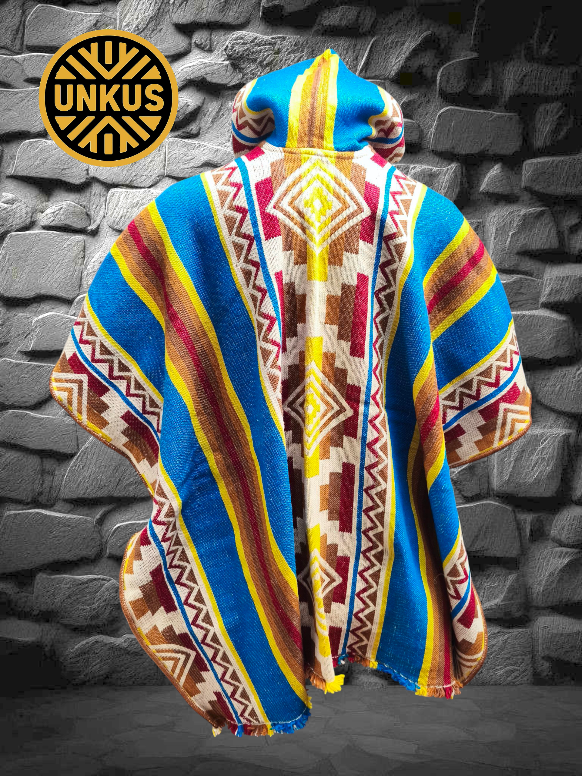 Poncho premium CHIMÚ con capucha