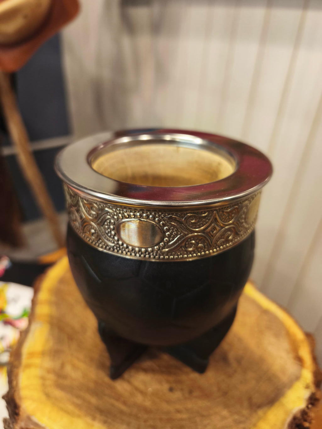 Mate premium cuero negro gajos