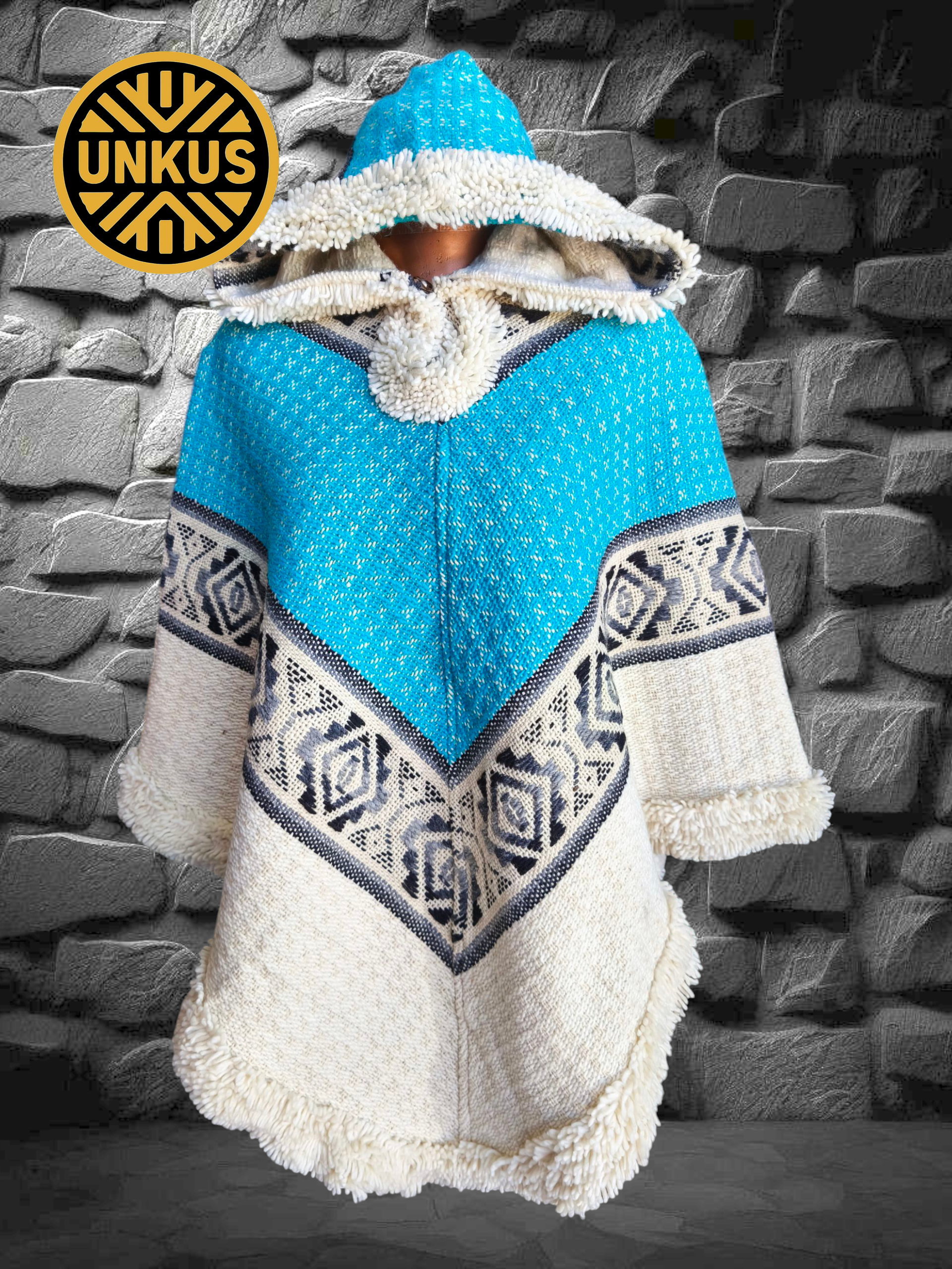 Poncho femenino 3 puntas