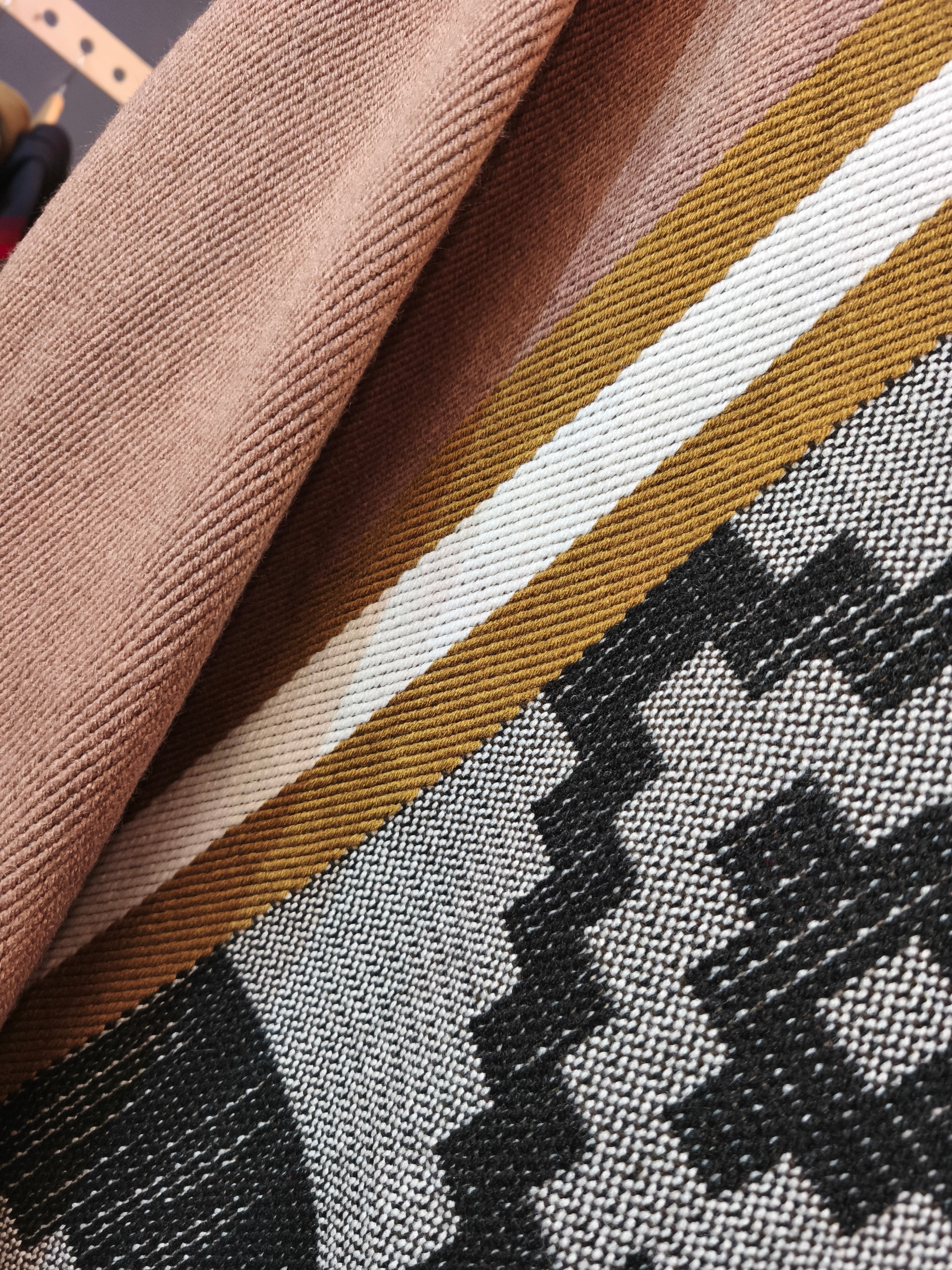 Poncho araucano (disponible en varios colores)