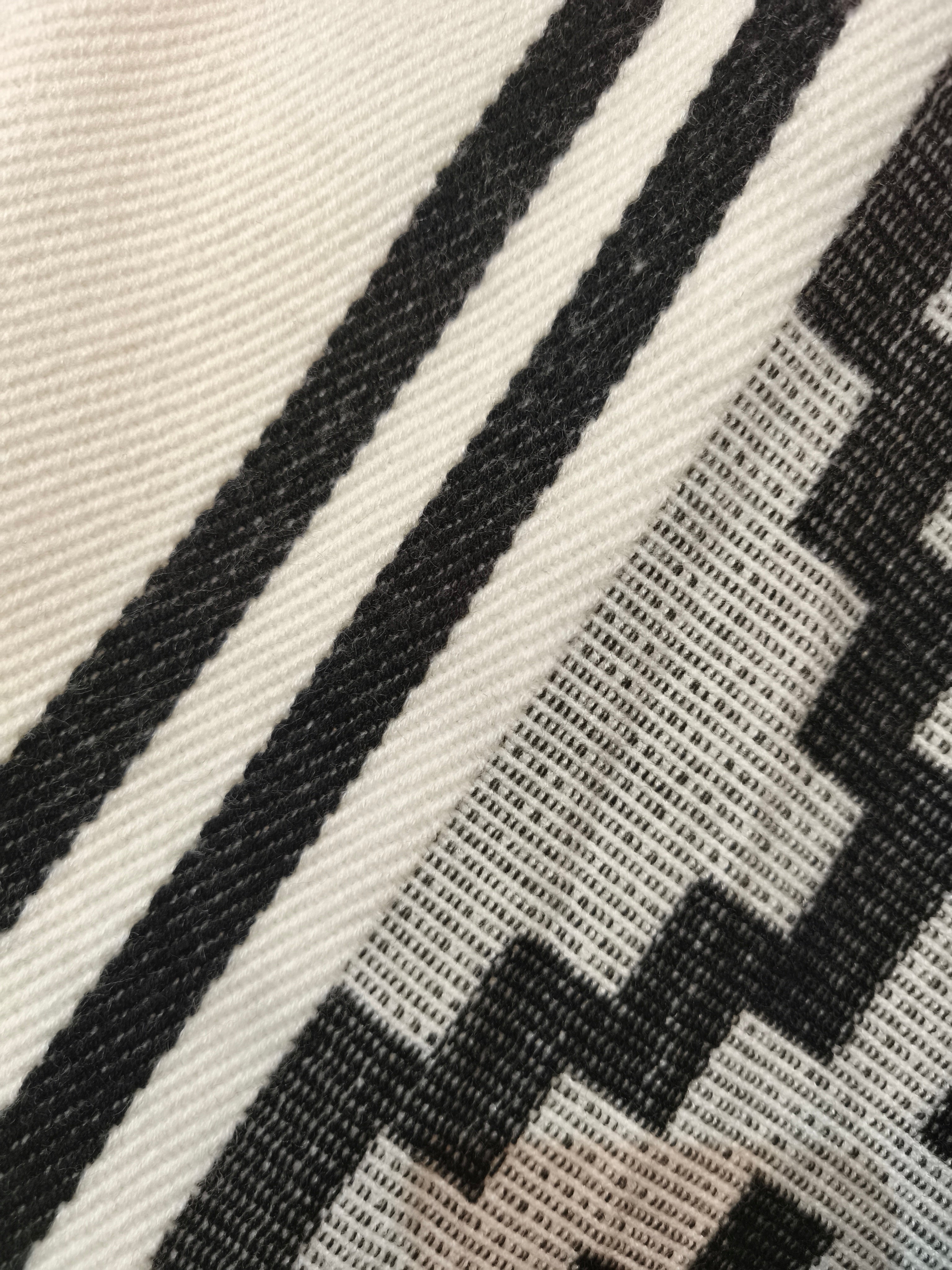 Poncho araucano (disponible en varios colores)