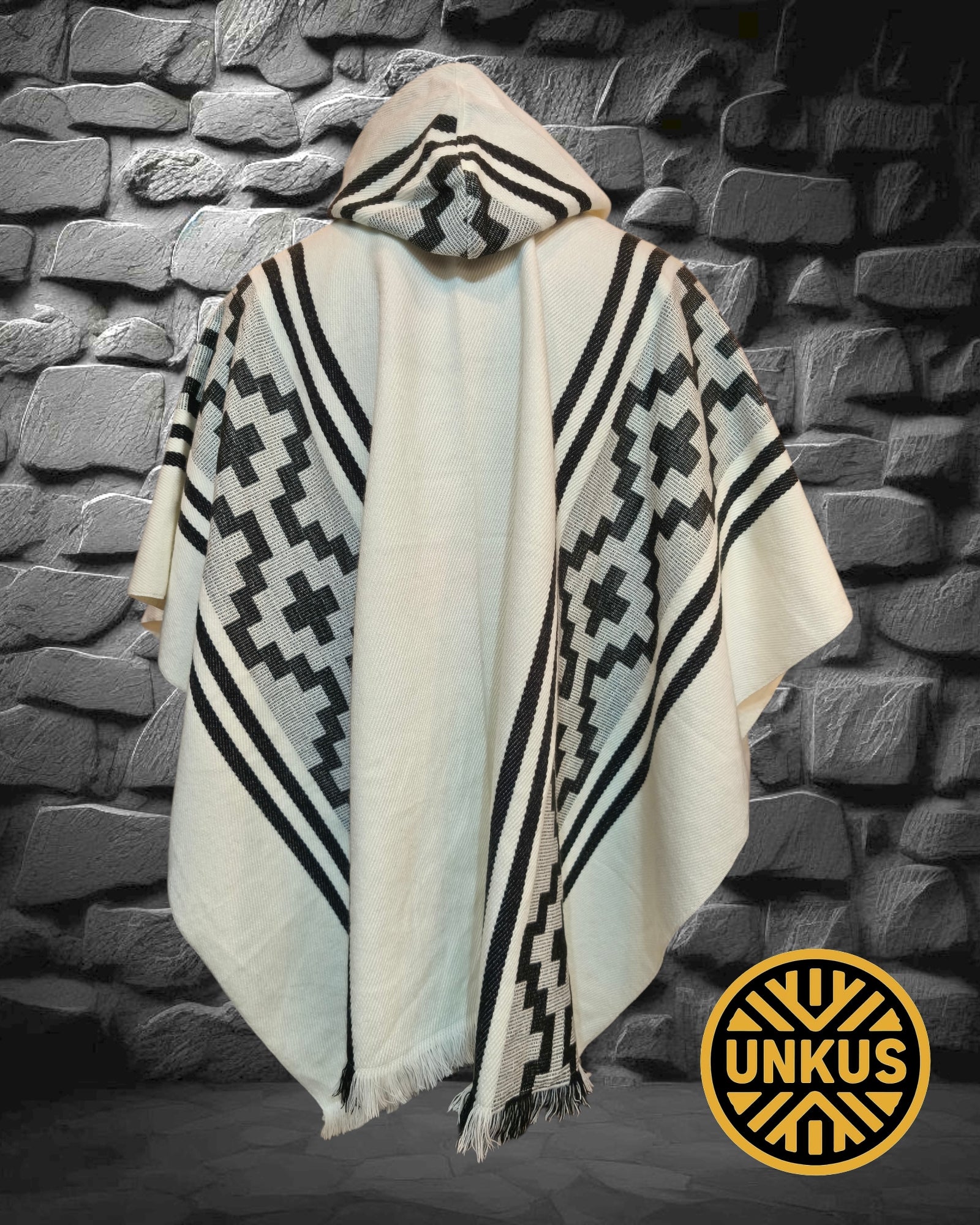 Poncho araucano (disponible en varios colores)