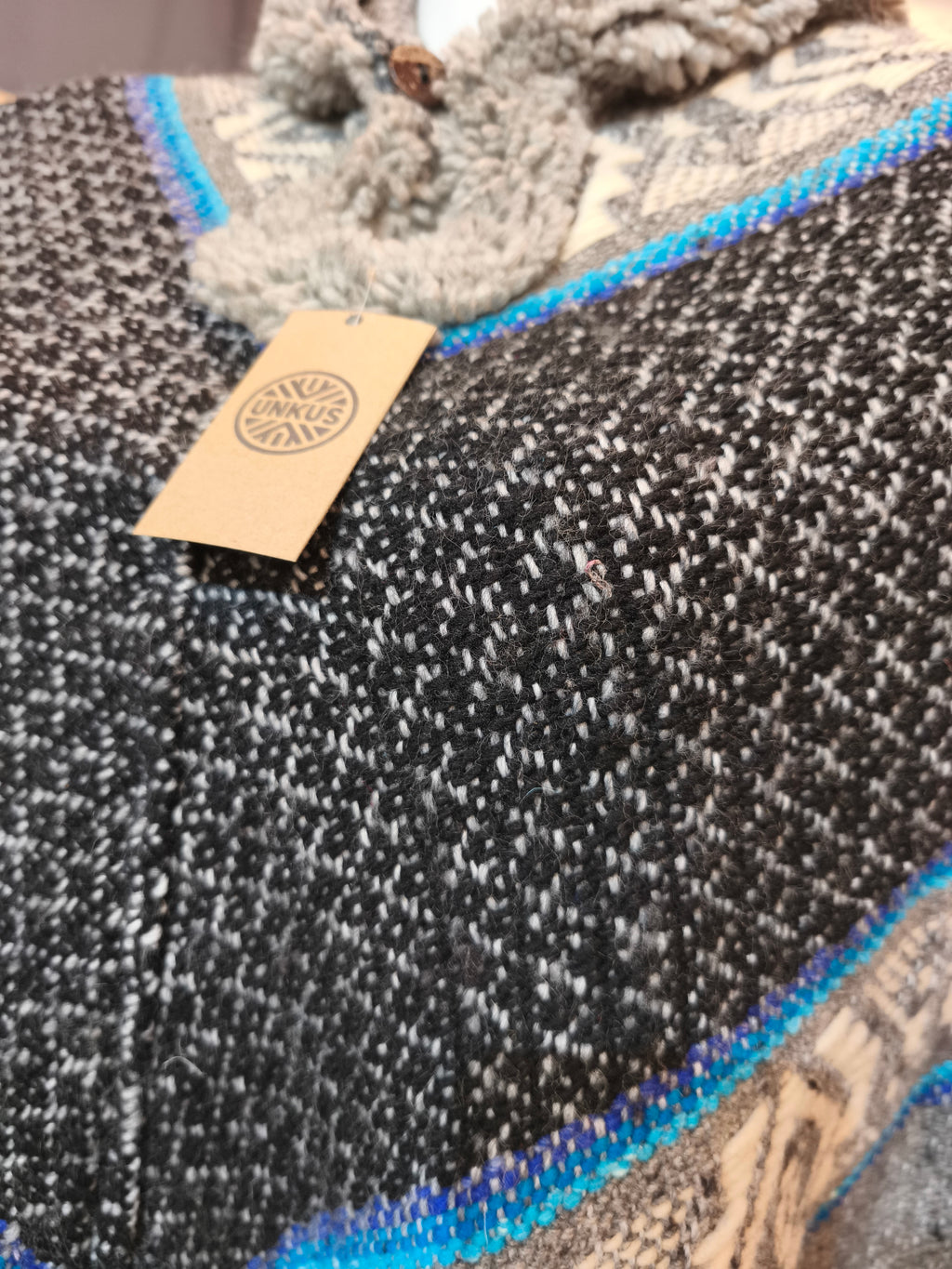 Poncho femenino 3 puntas (5 colores)