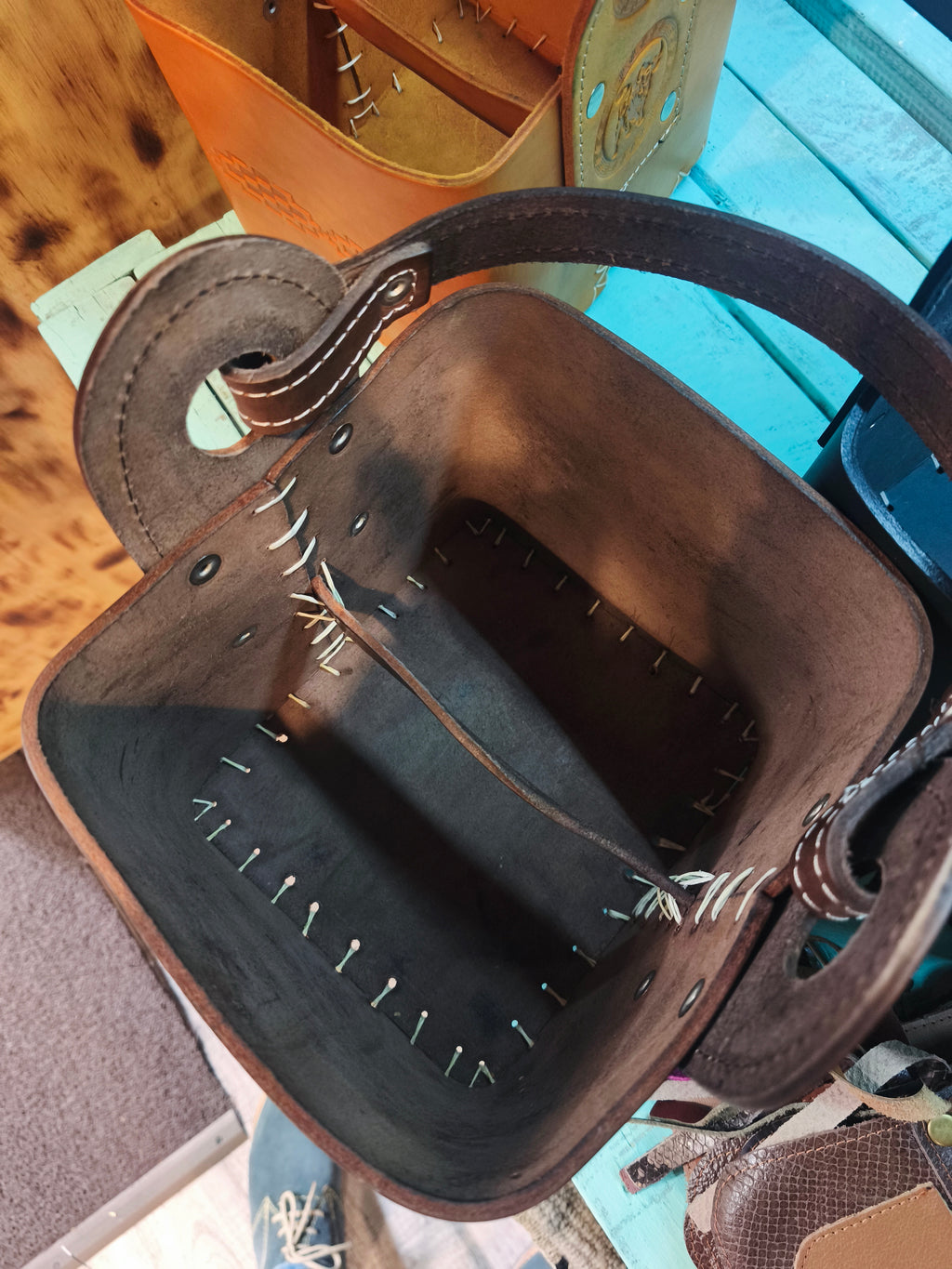 Canasto matero cuadrado 100% cuero