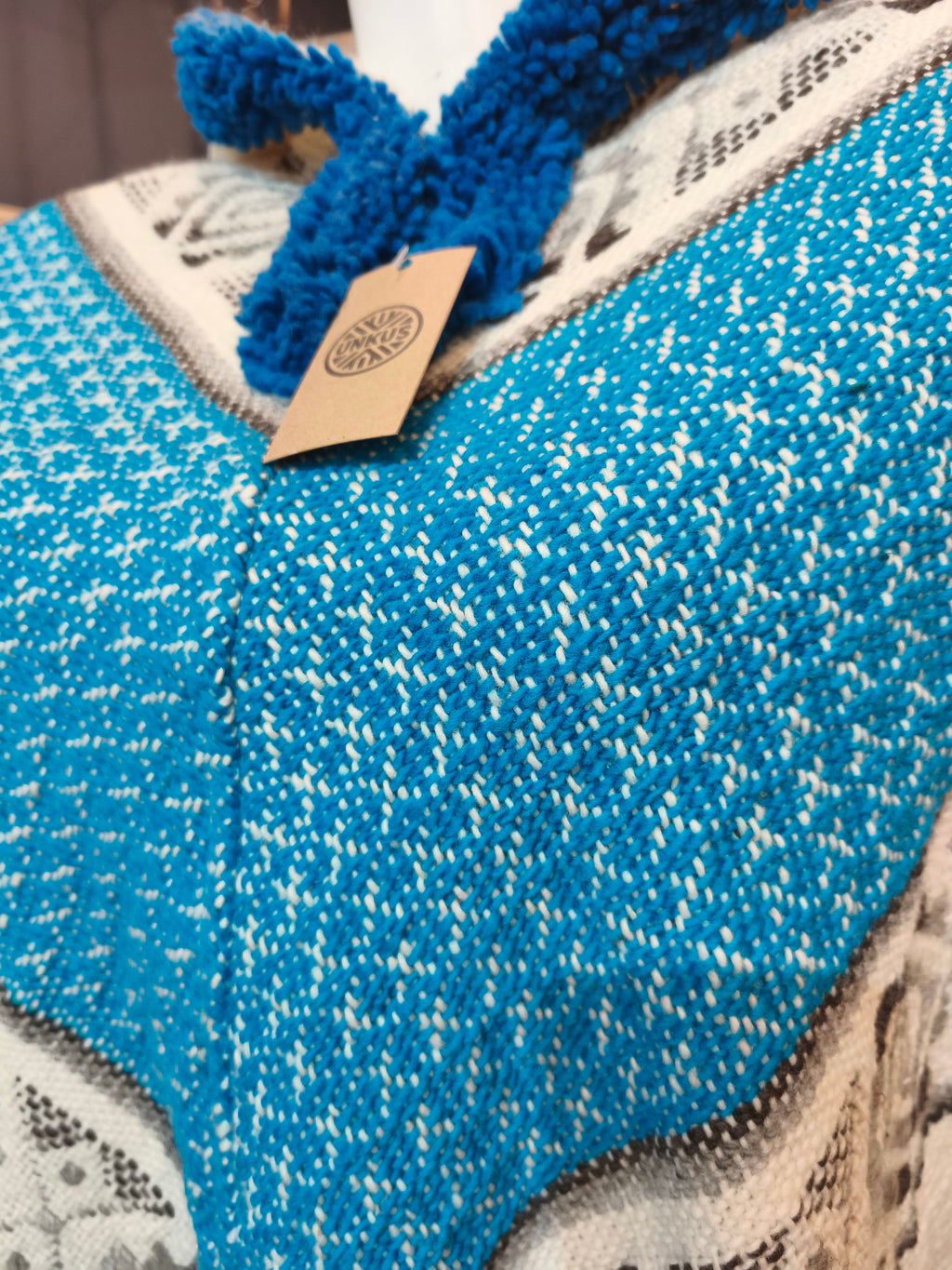 Poncho femenino 3 puntas (5 colores)