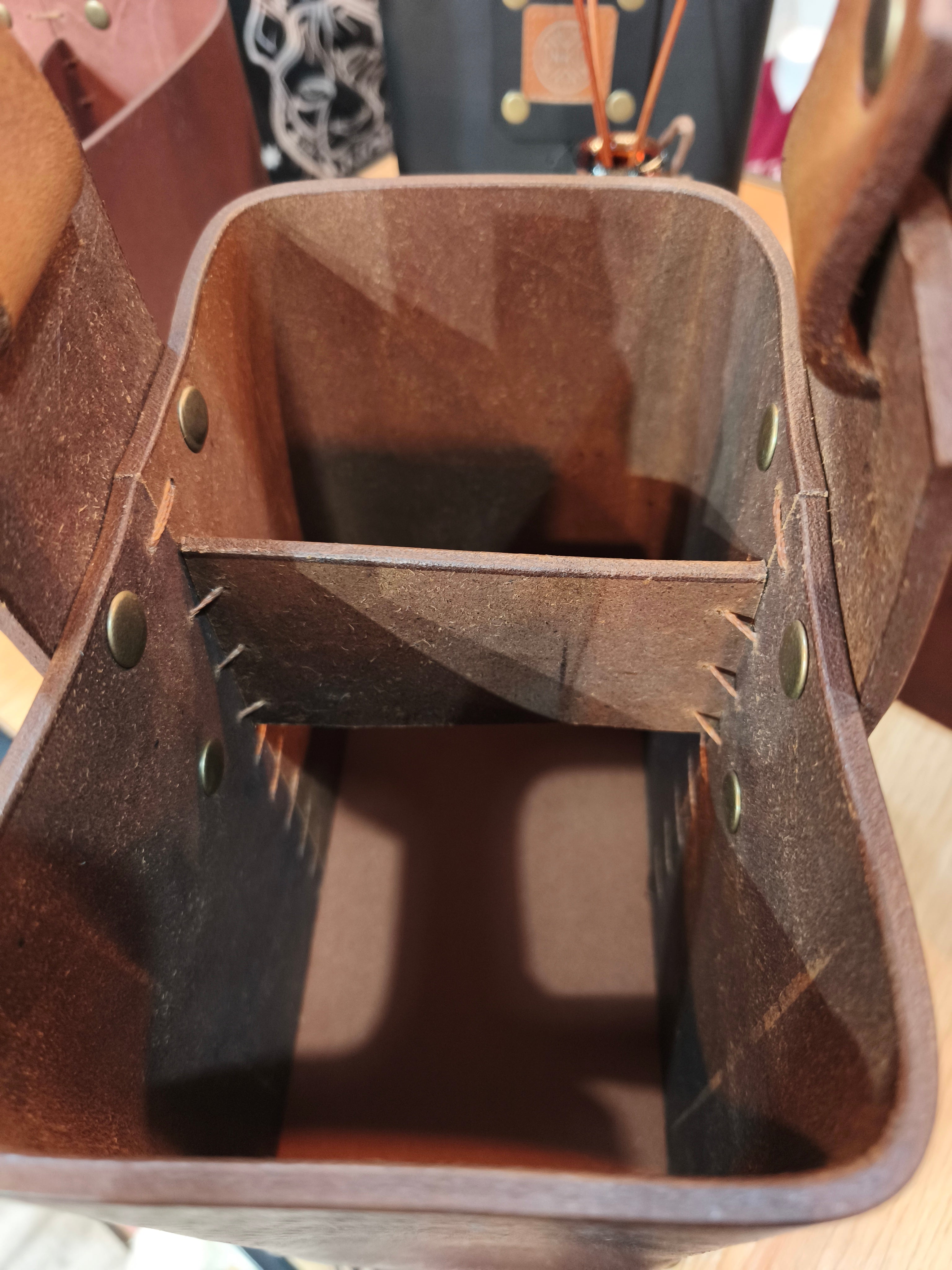 Canasta matera rectangular 100% cuero crupon.