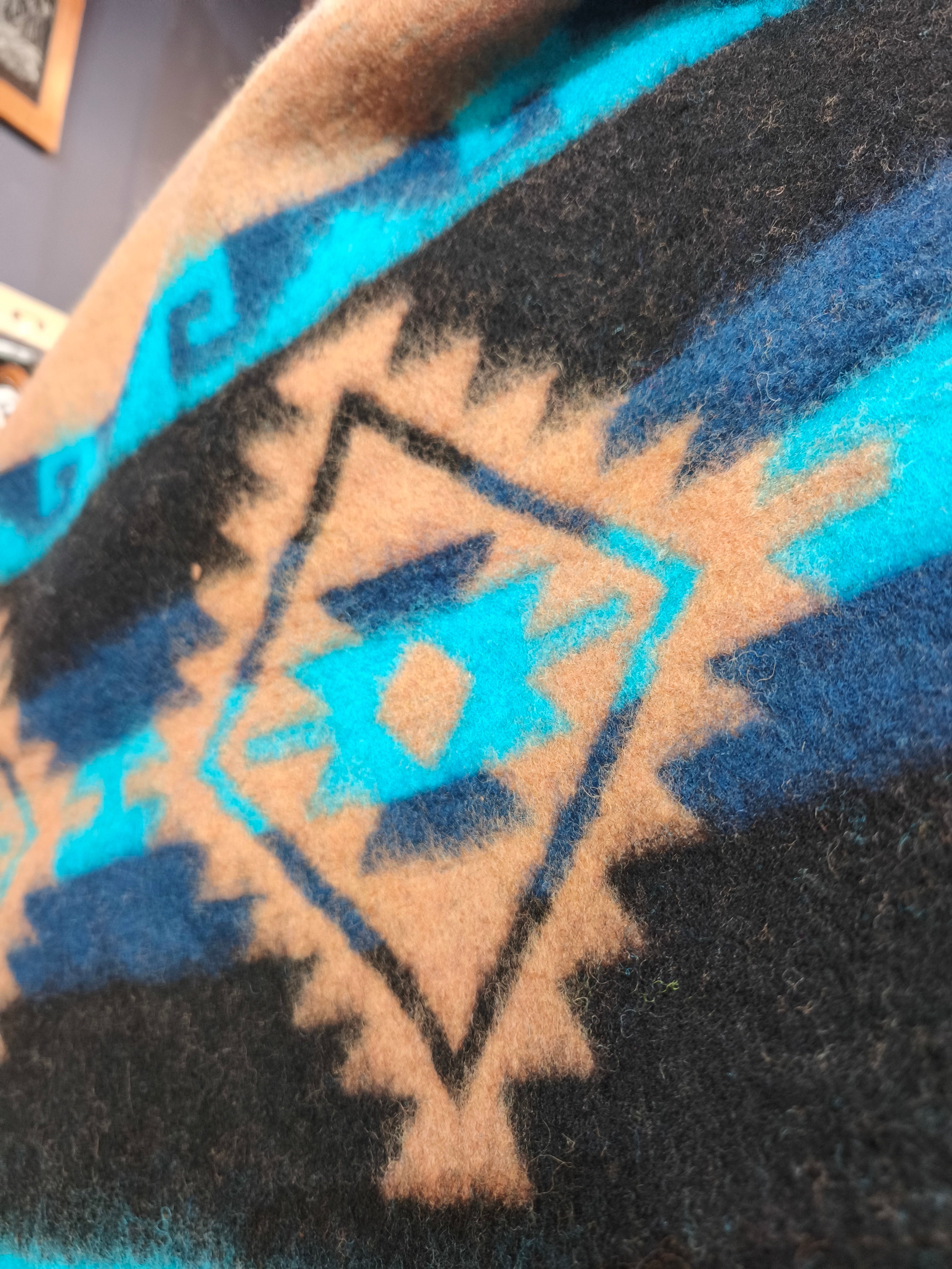 Poncho Rapa Nui - Colección Ancestral