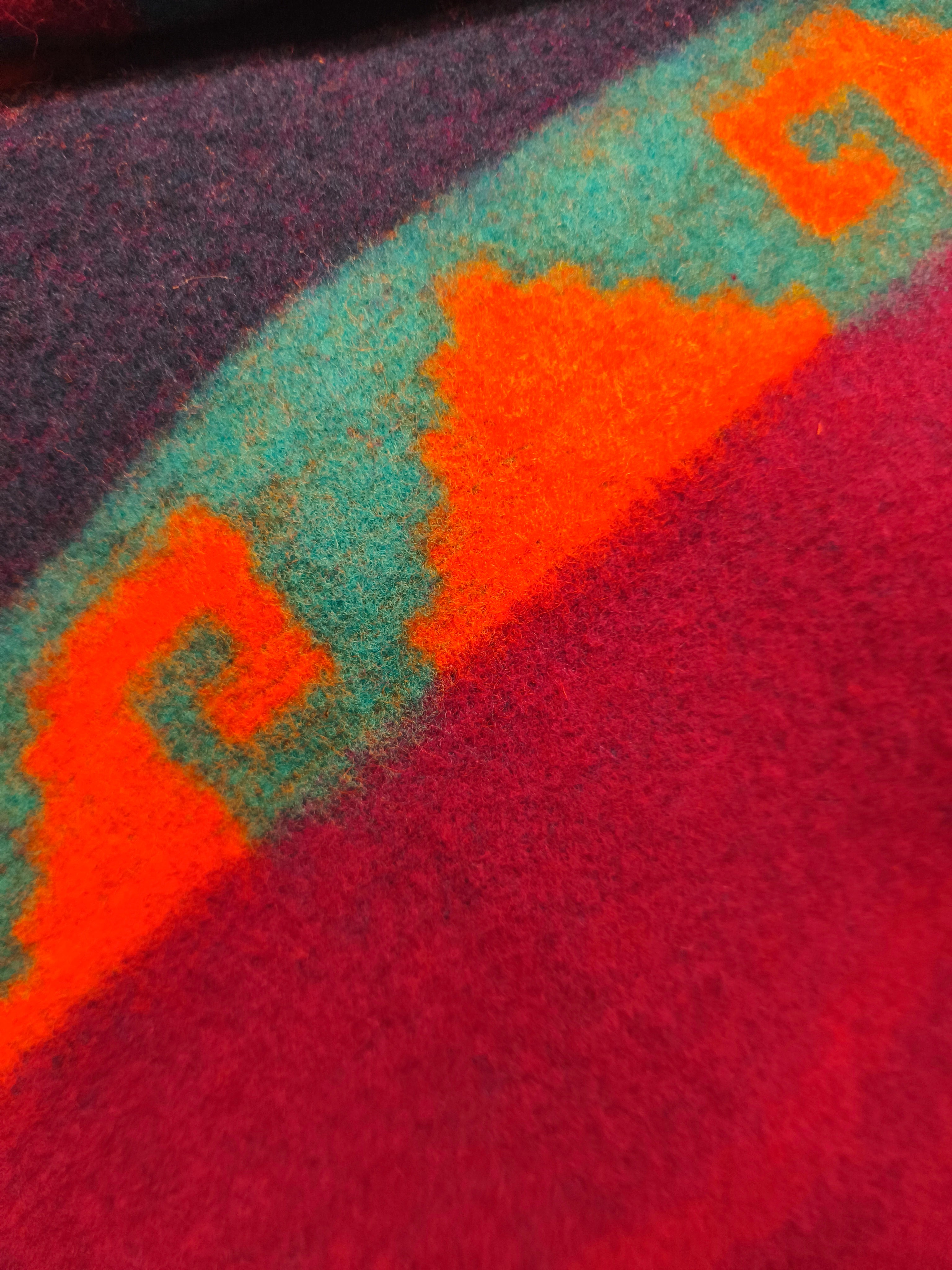 Poncho premium ATLANTE con capucha