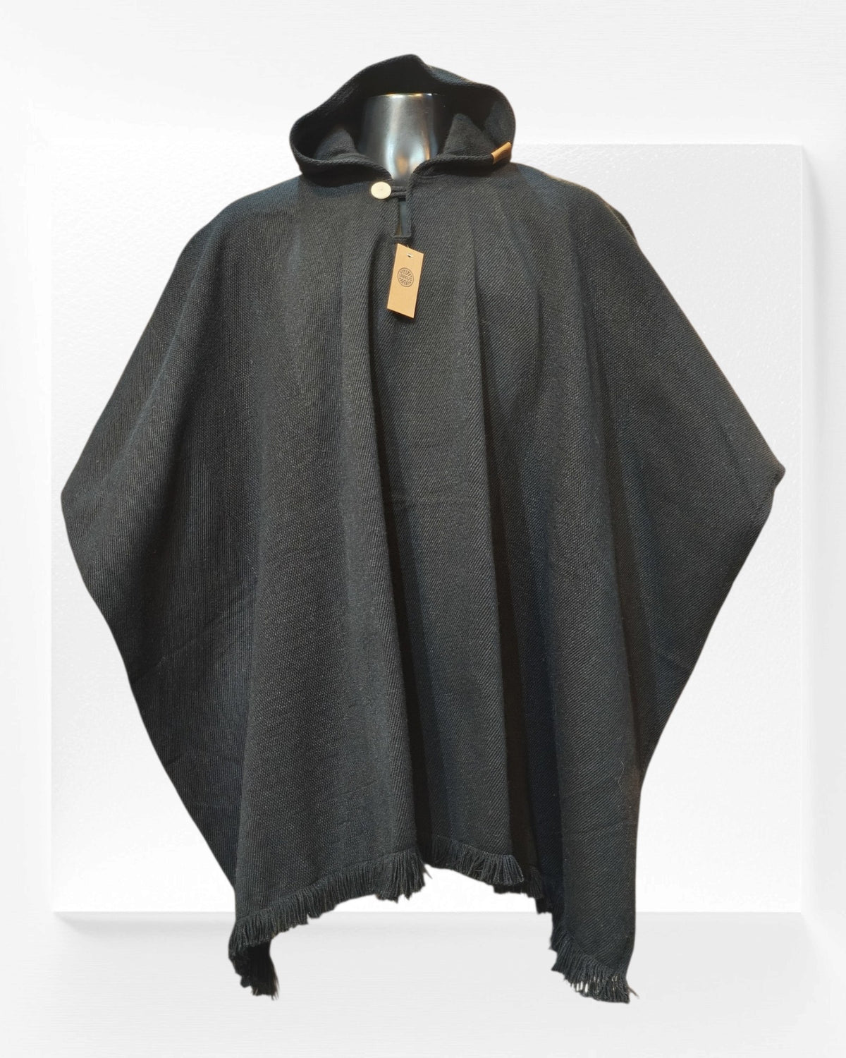 Poncho Kurü - Colección mapuche
