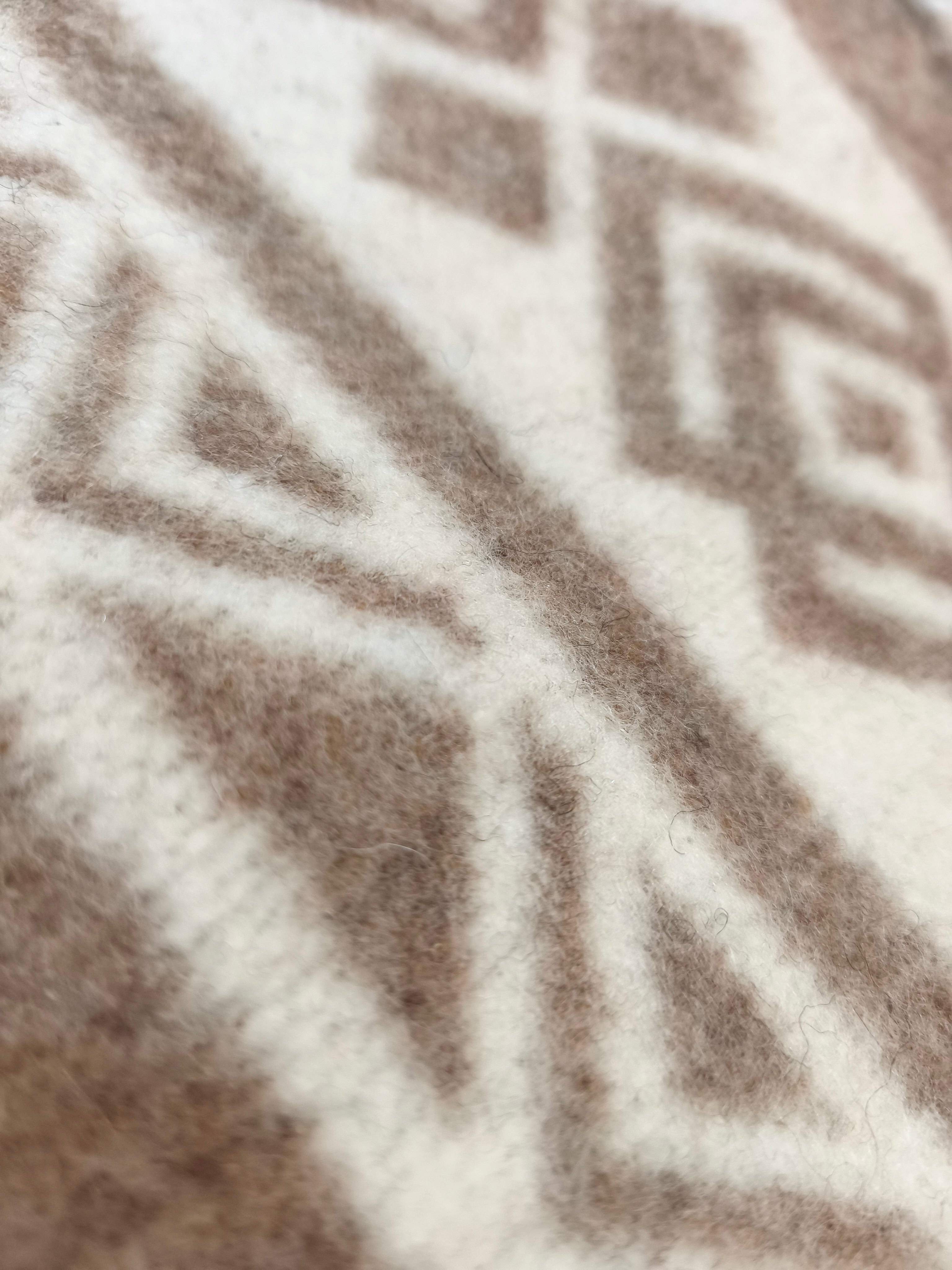 Poncho Tiwanaku - Colección Ancestral